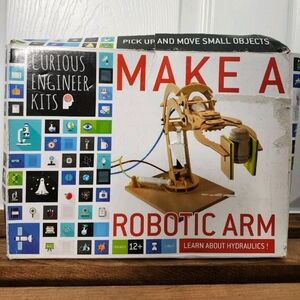Copernicus Build a ROBOTIC ARM Curious Engineer Kits / HOMESCHOOL NEW